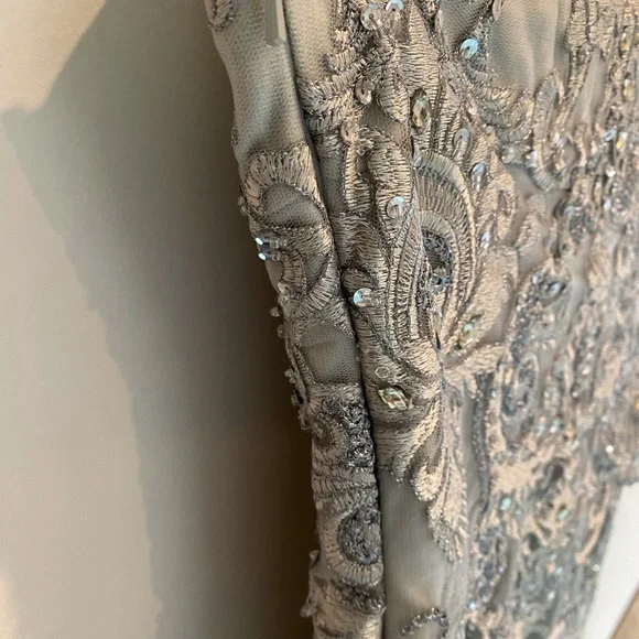 Rina diMontella lace strapless gown, size 8 - Picture 4 of 11